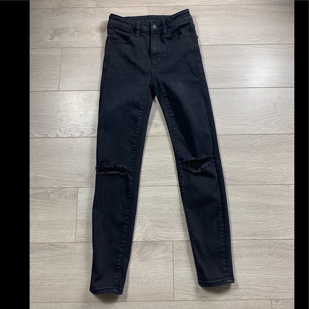 AEO Black Distressed Super Hi-Rise Jegging - Picture 3 of 15